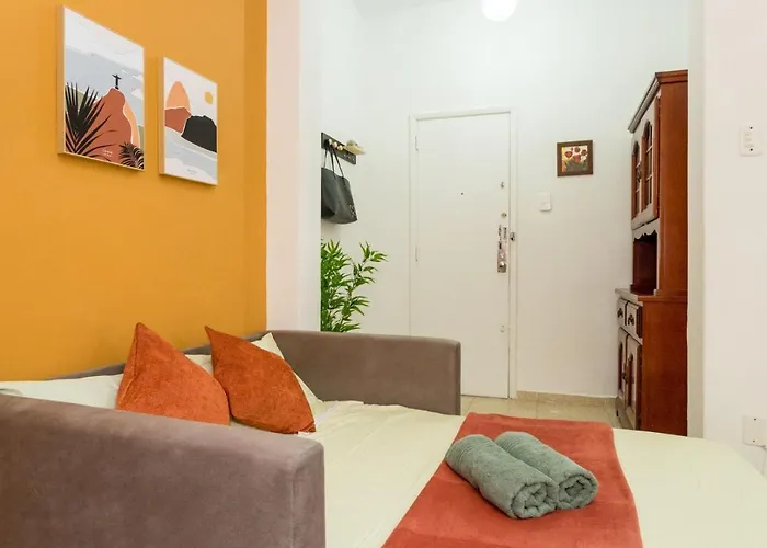 Conforto E Relax, Caminhando Para A Praia De Copacabana, Quarto E Sala, Completo, Com Wi Fi, Cozinha, Ar Condicionado Rio de Janeiro